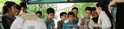 Gruppe von Kindern und Jugendlichen
